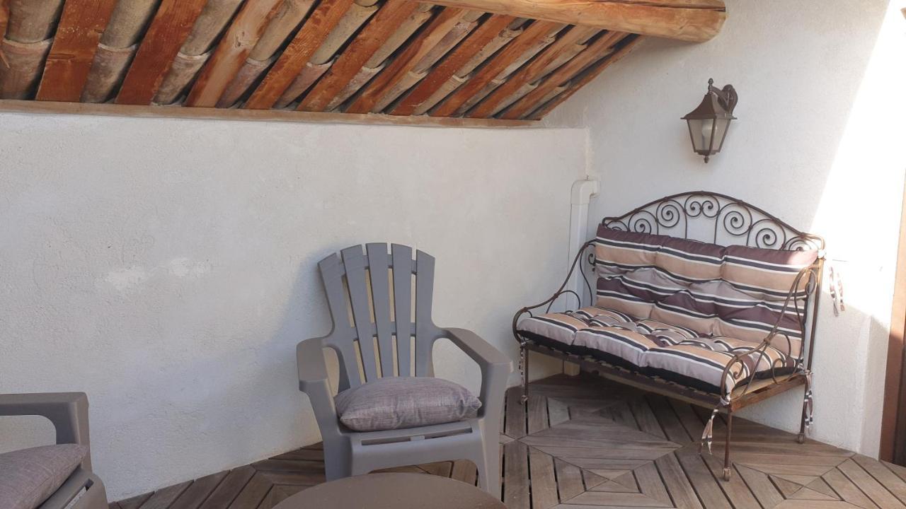 L'Angelus, Gite De Charme Au Coeur Du Vieux Village De Sablet Eksteriør bilde